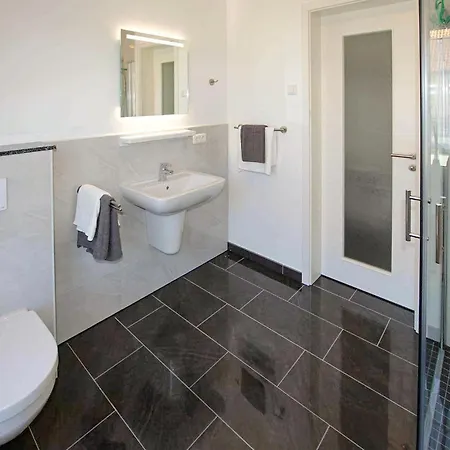 Apartamento Stunning In Waren Mritz With Wifi *
