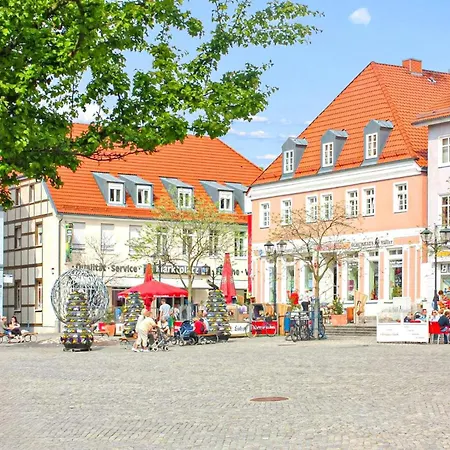 Stunning In Waren Mritz With Wifi Apartamento